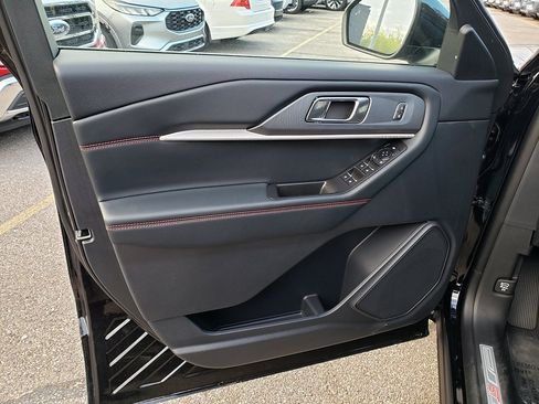 New 2026 Ford Explorer ST-Line w/ ST-Line Street Pack image 10
