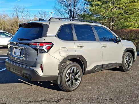 Certified 2025 Subaru Forester Premium image 6