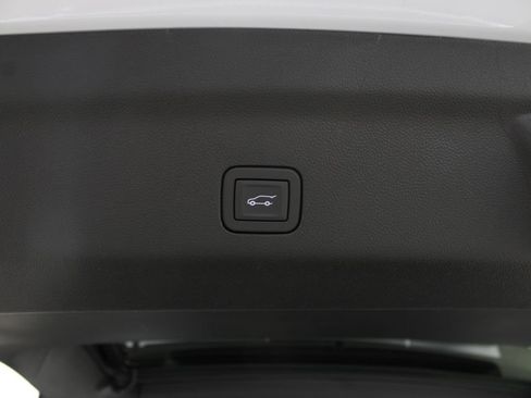 New 2026 GMC Yukon XL Denali Ultimate w/ LPO, Floor Liner Package AWD/4WD image 27