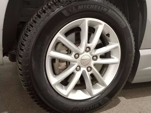 Used 2018 Dodge Grand Caravan SXT FWD image 11