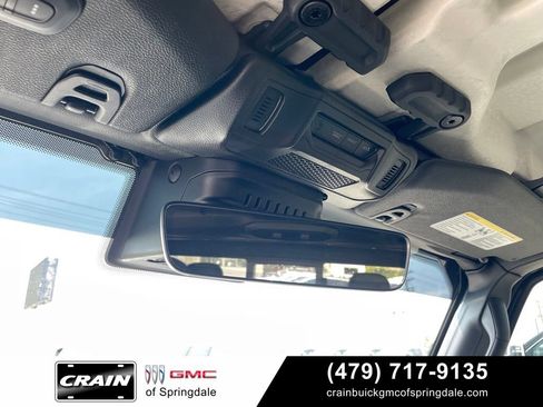 Used 2025 Jeep Gladiator Mojave w/ Convenience Group AWD/4WD image 21