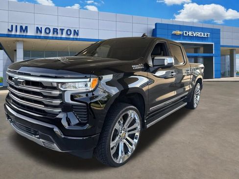 Used 2022 Chevrolet Silverado 1500 High Country w/ High Country Premium Package AWD/4WD image 1