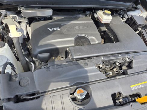 Used 2020 Nissan Pathfinder S FWD image 19
