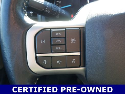 Certified 2024 Ford Expedition XLT image 30