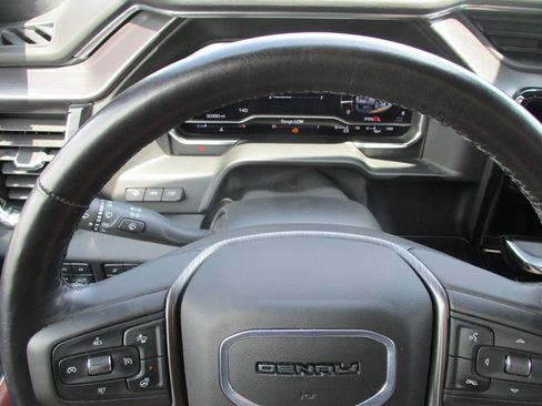 Used 2025 GMC Sierra 3500 Denali Ultimate AWD/4WD image 33