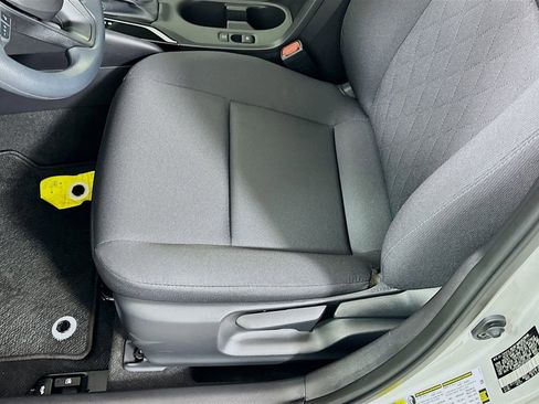 Used 2025 Toyota Corolla LE image 20