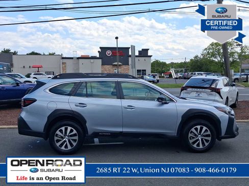 Used 2025 Subaru Outback AWD/4WD image 8
