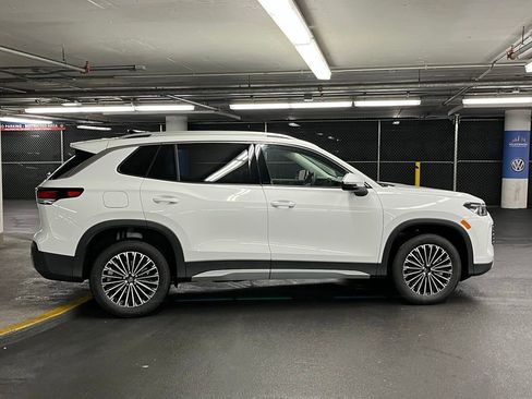 New 2026 Volkswagen Tiguan S AWD/4WD image 40