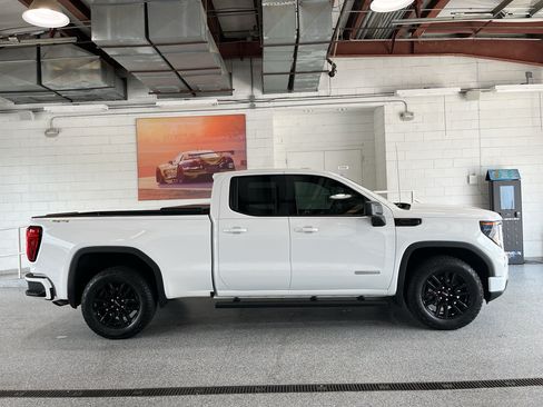 Used 2023 GMC Sierra 1500 Elevation AWD/4WD image 10