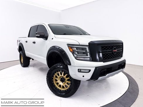 Used 2020 Nissan Titan PRO-4X w/ Pro-4x Convenience Package image 1