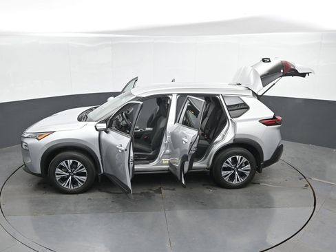 Used 2022 Nissan Rogue SV AWD/4WD image 49