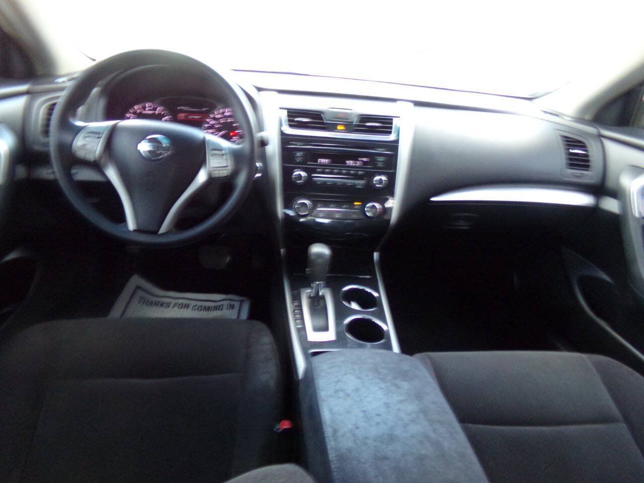 Used 2013 Nissan Altima 2.5 S FWD image 17