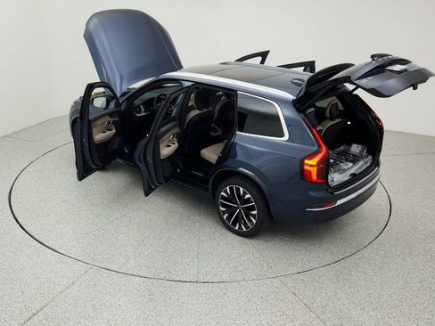 New 2026 Volvo XC90 B6 Plus w/ Protection Package Premier image 33