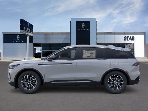 New 2026 Lincoln Nautilus Premier w/ Equipment Group 102A AWD/4WD image 3