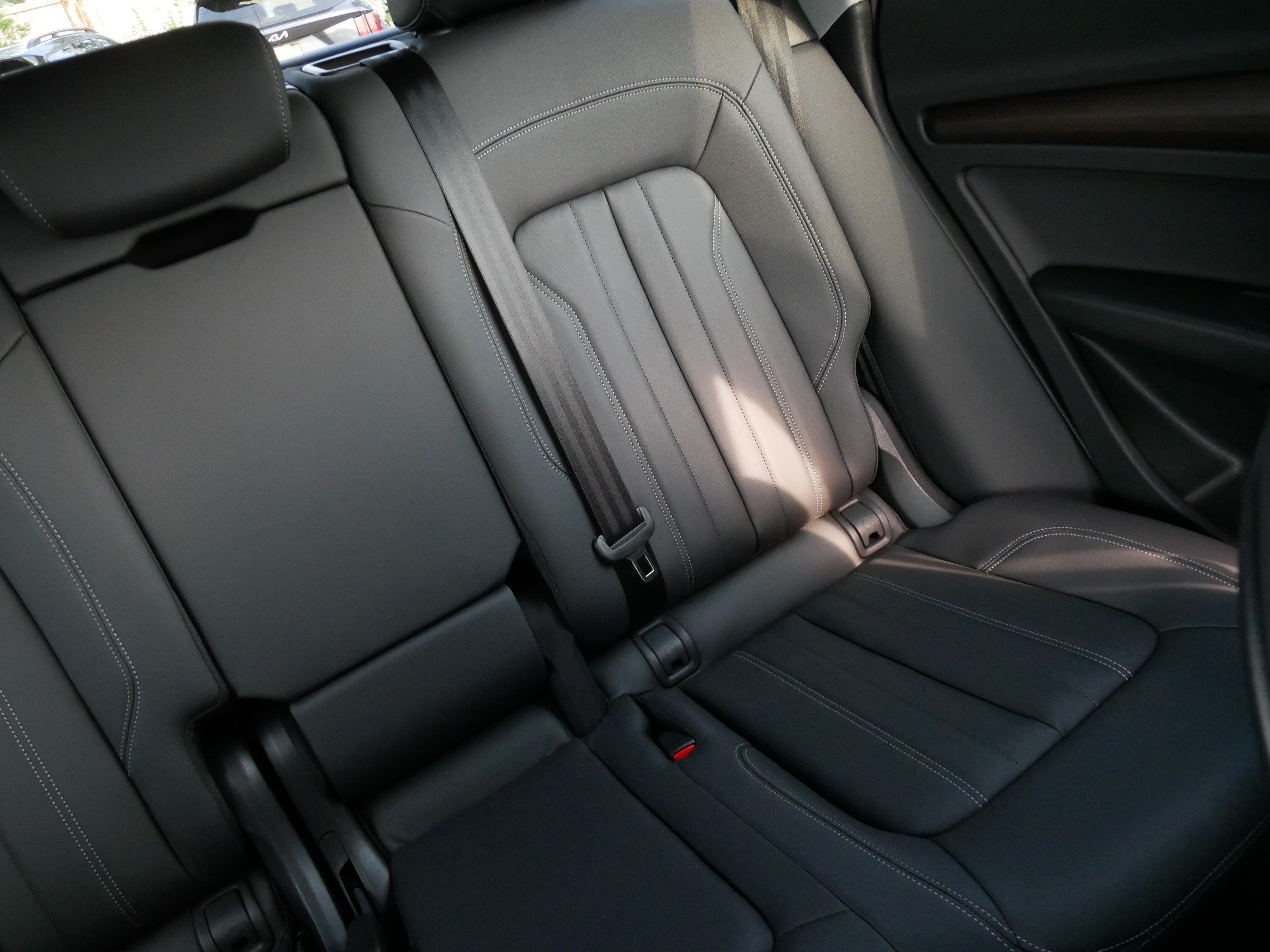 Used 2025 Audi Q5 2.0T Premium w/ Convenience Plus Package AWD/4WD image 14