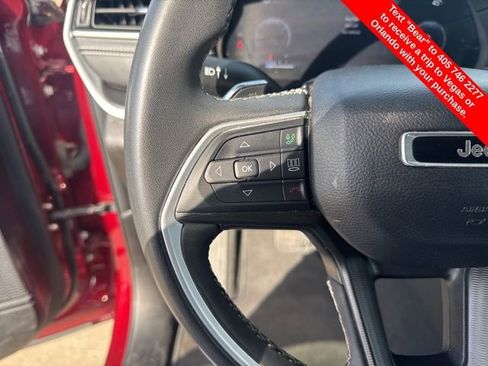 Used 2023 Jeep Grand Cherokee L Laredo image 21