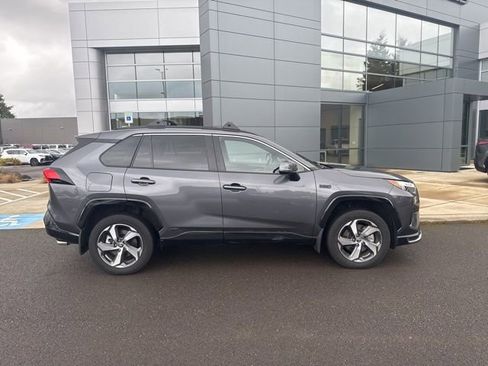 Used 2023 Toyota RAV4 SE w/ Weather & Moonroof Package image 2