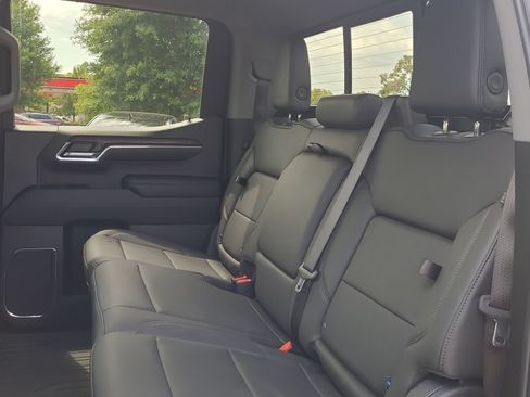 Used 2024 GMC Sierra 1500 SLT w/ SLT Premium Plus Package AWD/4WD image 13