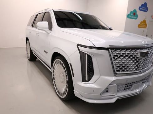 Used 2026 Cadillac Escalade V AWD/4WD image 67