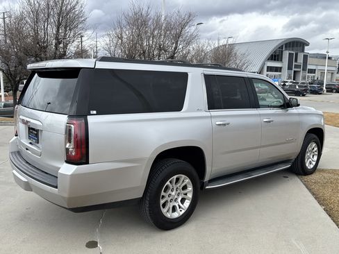 Used 2015 GMC Yukon XL SLT image 5