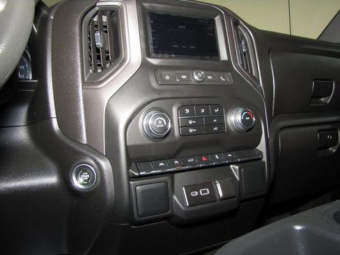 Used 2023 GMC Sierra 1500 Pro w/ Graphite Edition image 6