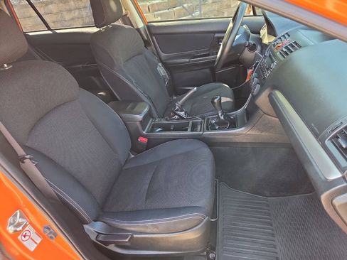 Used 2014 Subaru Crosstrek 2.0i Premium AWD/4WD image 30