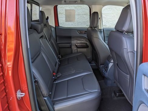 New 2024 Ford Maverick Lariat w/ Black Appearance Package image 31