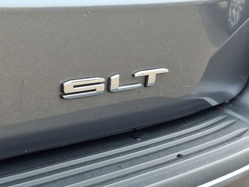 Used 2022 GMC Yukon SLT w/ SLT Premium Package image 41