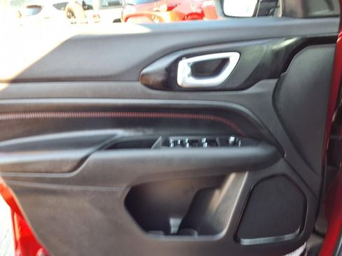 Used 2024 Jeep Compass Trailhawk image 20