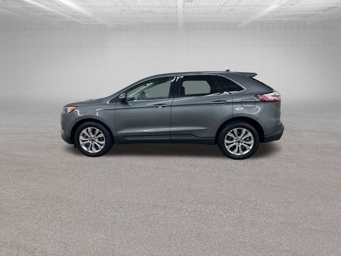 Used 2024 Ford Edge Titanium image 8