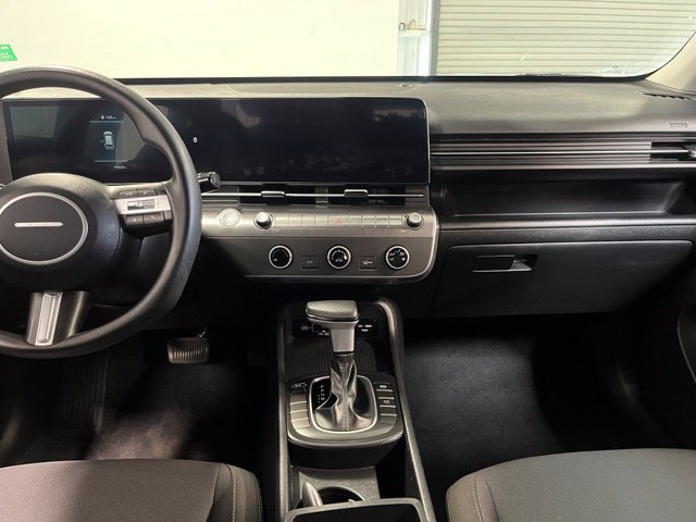 Used 2024 Hyundai Kona SE FWD image 21