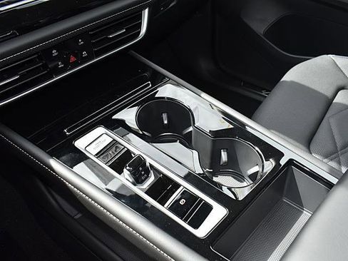 New 2026 Volkswagen Atlas SE image 13