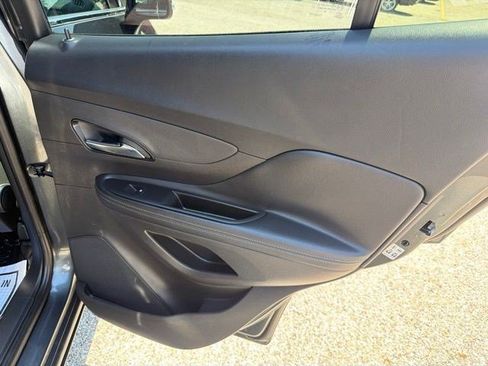 Used 2018 Buick Encore Preferred FWD image 17
