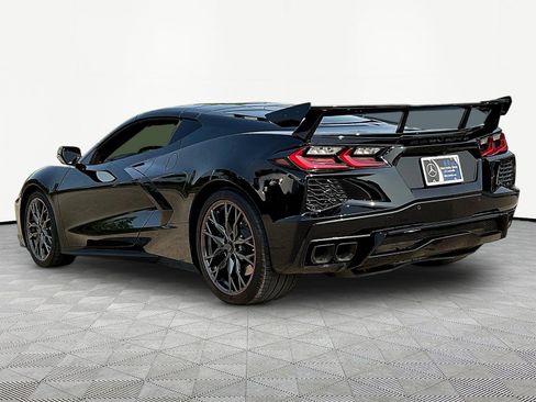 Used 2023 Chevrolet Corvette Stingray Coupe w/ Z51 Performance Package RWD image 4