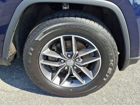 Used 2017 Jeep Grand Cherokee Limited AWD/4WD image 11