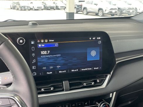 Used 2025 Chevrolet Equinox LT image 21