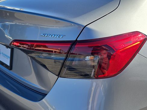Used 2022 Honda Civic Sport image 8