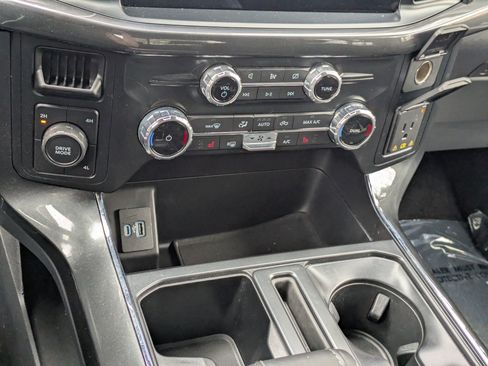 Certified 2022 Ford F150 XLT w/ Equipment Group 302A High image 20