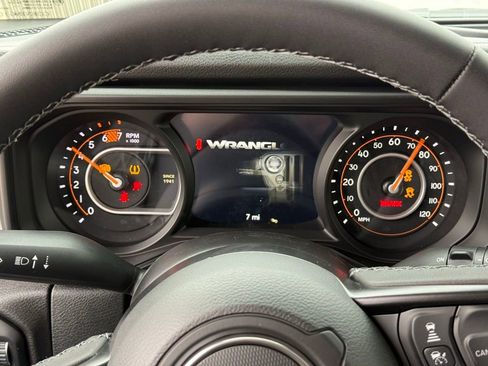 New 2026 Jeep Wrangler Willys AWD/4WD image 27