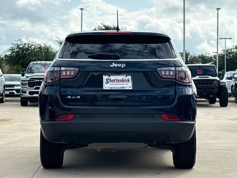 Used 2024 Jeep Compass Sport AWD/4WD image 7
