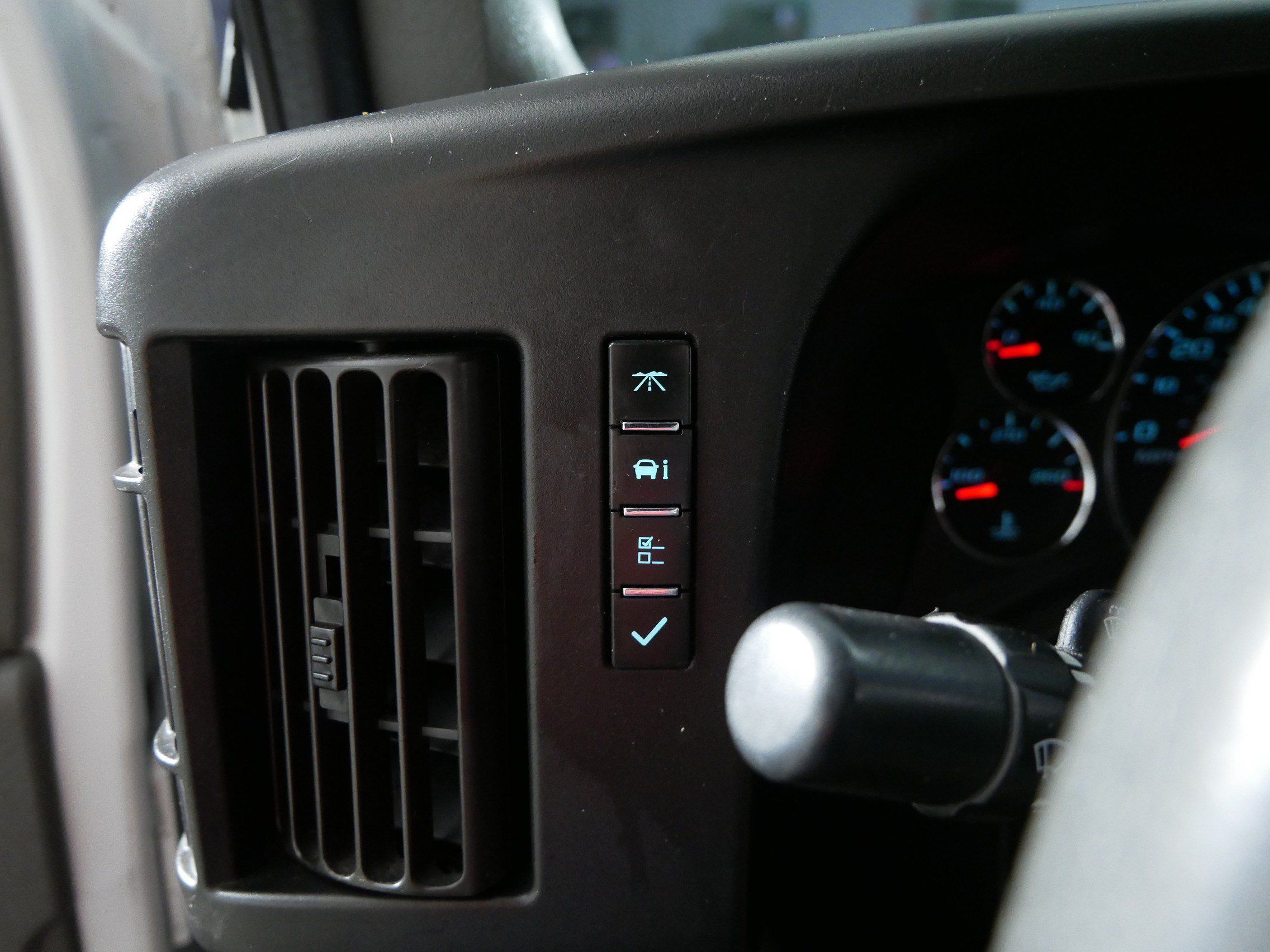 Used 2019 GMC Savana 2500 w/ Driver Convenience Package RWD image 27