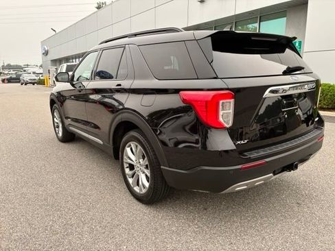 Certified 2023 Ford Explorer XLT w/ Equipment Group 202A AWD/4WD image 9