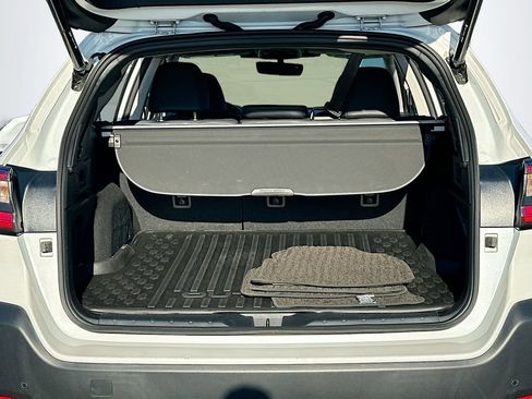 Used 2023 Subaru Outback Limited image 28