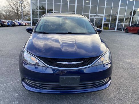 Used 2019 Chrysler Pacifica LX image 9