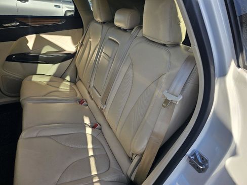 Used 2015 Lincoln MKC FWD w/ Equipment Group 101A Select image 22