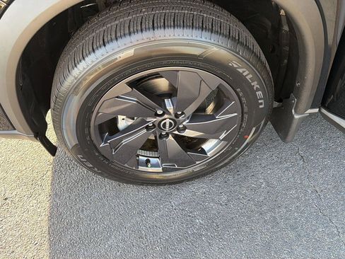 New 2026 Nissan Rogue SV w/ Cold Weather Package FWD image 34