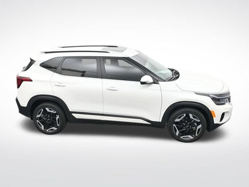 Used 2024 Kia Seltos SX w/ SX Sunroof Package AWD/4WD image 24