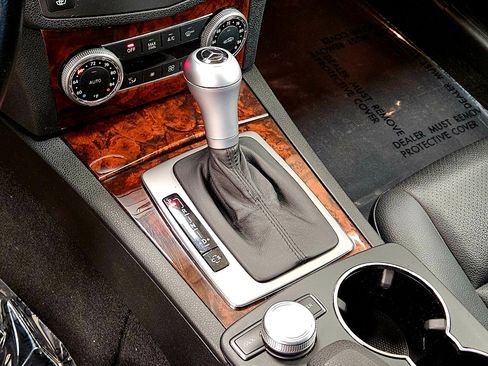 Used 2010 Mercedes-Benz C 300 4MATIC Sedan image 14