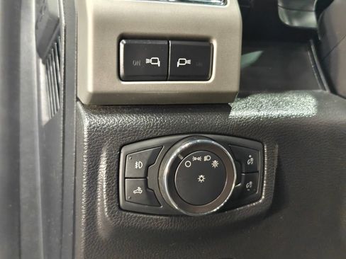 Used 2018 Ford F150 Lariat w/ Equipment Group 502A Luxury AWD/4WD image 58