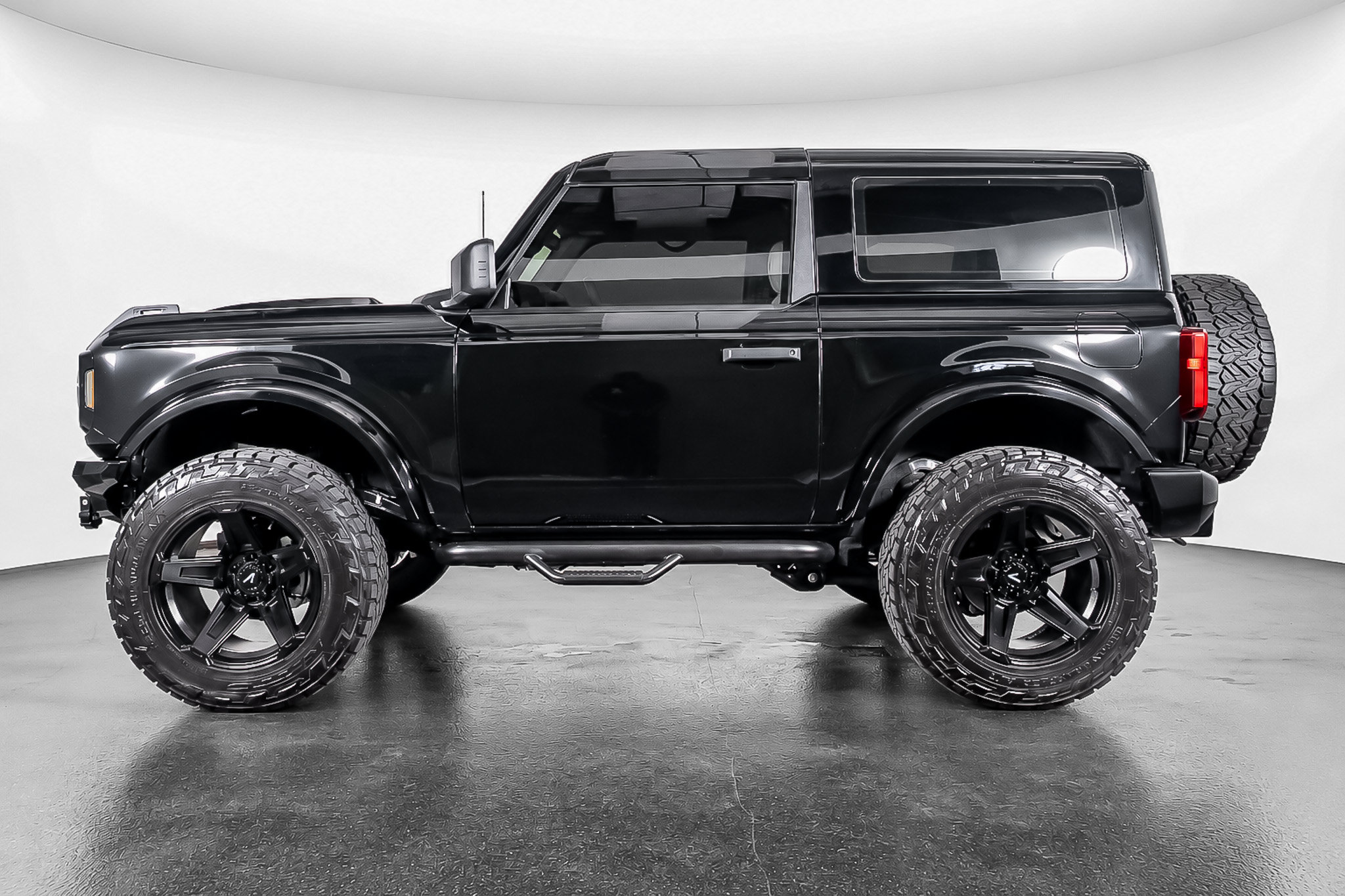 Used 2025 Ford Bronco 2-Door AWD/4WD image 64